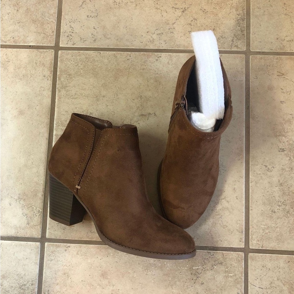 Chestnut Booties